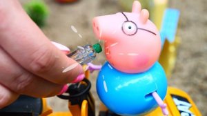 Свинка Пеппа и Джордж строят город из песка!