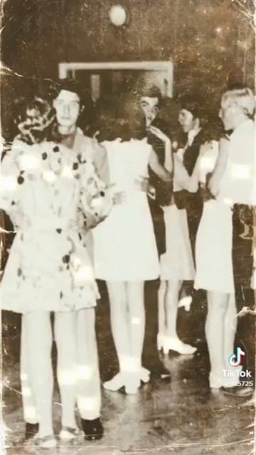 О чем плакали гитары...