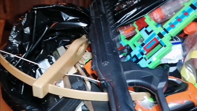 Как я зарабатываю лазая по мусоркам Питера? Dumpster Diving