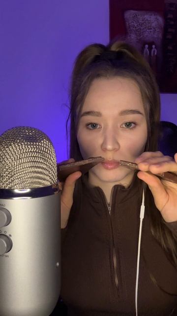 АСМР итинг шоколада  #асмр #асмритинг #итинг