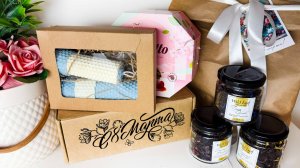 БЮДЖЕТНЫЕ ПОДАРКИ на 8 МАРТА 🌸 ЧТО ЛУЧШЕ? ГОТОВЫЕ или САМОСБОРНЫЕ?