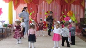 песня - игра: "Розовые щечки"  младшая группа