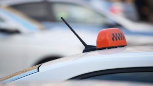 Минтранс поддержал отдельное регулирование работы самозанятых таксистов