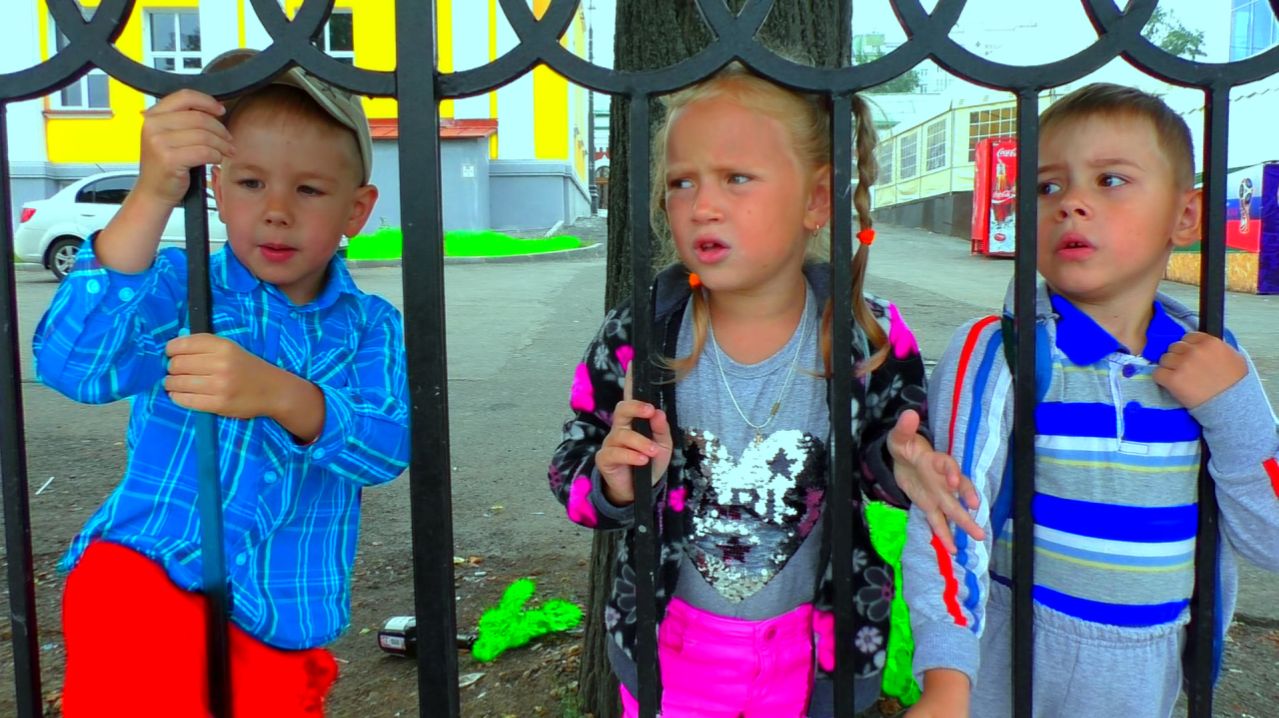 КУДА СБЕЖАЛИ ДЕТИ ОТ ХЕЛПИКА МУЛЬТИК ПРО ХЕЛПИКА! МУЛЬТИК ПРО ХЕЛПИКА! РОМА И ХЕЛПИК 30 СЕРИЯ