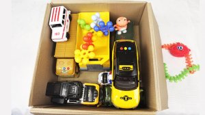 Мультики для детей и малышей. Машинки едут с горки - трассы с громкими сигналами. Мультики машинки