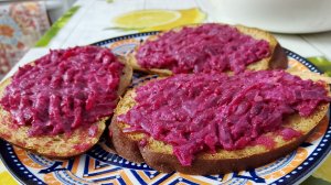 САЛАТ ИЗ СВЁКЛЫ С ГРЕЦКИМ ОРЕХОМ !!!