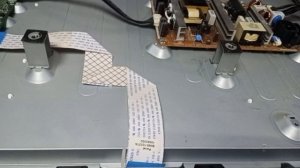 Телевизор Samsung LE32C450E1W горизонтальные полосы на экране | Не ремонт!