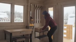 6 соток 25 февраля 2026 года. Повесила вешалку. Разморозила замок. Зимний вечер и лепешки.