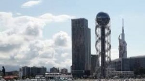 Более 150 россиян выгоняют на улицу с круизного корабля, который застрял в Катаре