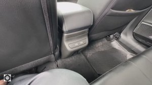 Установил быструю зарядку Type-C в подлокотник для задних пассажиров Веста НГ!