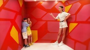 Miss Katy - День в музее