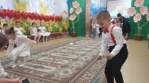 8 МАРТА. Игра собери подснежник.