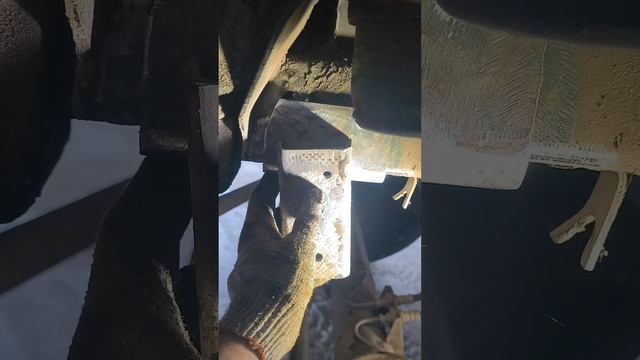 оторвало кронштейн панары УАЗ профи