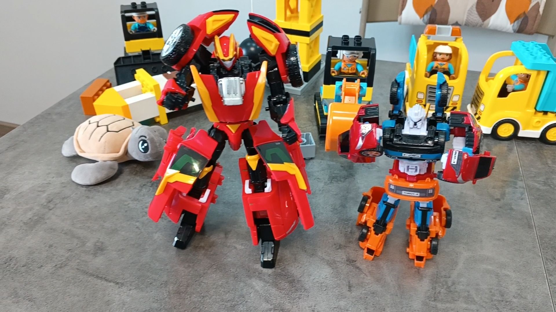 БИТВА ВЕСЕННИХ РОБОТОВ: 3 РАУНДА! 🌸🤖