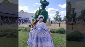 Дарите женщинам цветы...... 10.09.23. от Екатерины Наумовой.