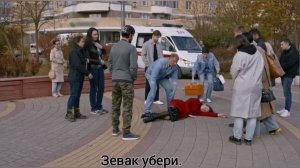 Сериал «Скорая помощь». Девушка упала, без сознания лежит