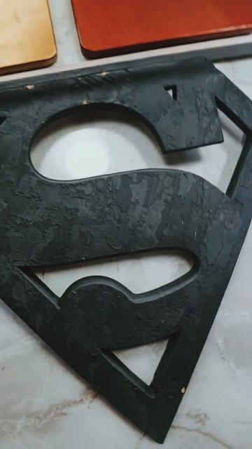 Откройте для себя раковину SLIM SINK, которая не вписывается в интерьер — она становится его сутью.