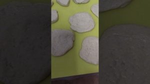 🍁 САМЫЕ СОЧНЫЕ пирожки с капустой! Хрустящие снаружи, нежные внутри — тают во рту