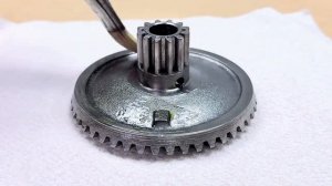 Восстановление винтажного поврежденного ручного сверлильного станка 1930-х годов