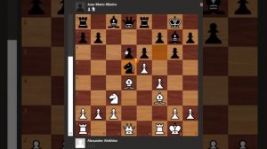 Алехин гениально _разносит_ 3 кратного Чемпиона Португалии всего за 19 ходов