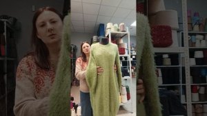 Платье спицами, обзор