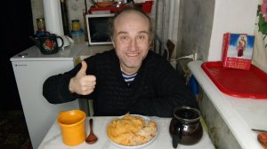 обед с Рыжулей. гороховая каша и квашеная капуста. мукбанг. обжор. еда на камеру. диета. шизофрения.