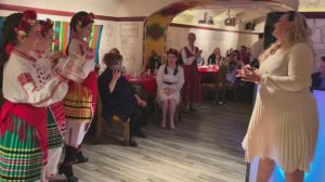 Хоро от ансамбъл "Българска роза" и Мария Павликова (Жекова) - Йовано, Йованке