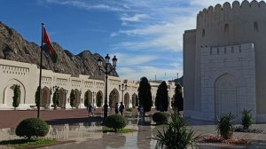 Администрация и музей на площади!