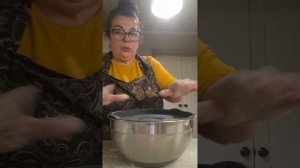 КОГДА ДВЕ ЖЕНЩИНЫ НА КУХНЕ.