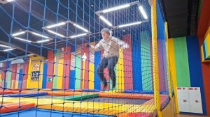 Прыгай сам, прыгай с нами, прыгай больше нас