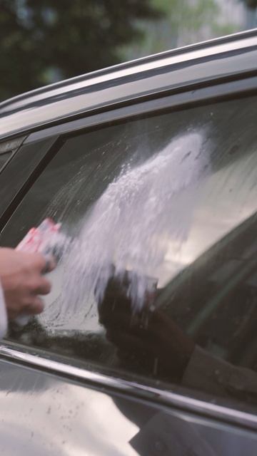 Проверяем автолайфхак из тиктока для чистки стекол и фар автомобиля