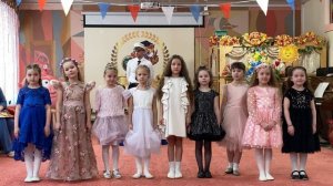 Песня девочек "Добрая волшебница" Группа №9 "Ягодки"