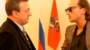 Криминальный авторитет прогнул чиновника.