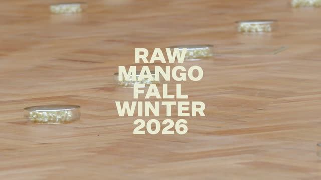 Показ женской коллекции Raw Mango осень-зима 2026-2027