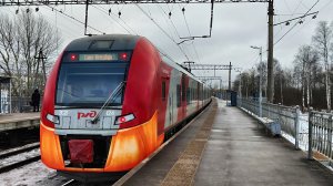 "Не уследил за сьëмкой" ЭС2Г 124 Сообщением Ораниенбаум - Санкт-Петербург на пл. Сосновая Поляна