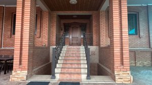 Шикарный особняк 450кв.м 7соток 4спальня 2зала 2кухни 3 сан узла мебель. Краснодарский край Армавир