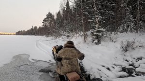 ЛЁД ЛОМАЛСЯ, НО РЫБАК НЕ СДАЛСЯ. РЫБАЛКА НА НАЛИМА САМОЛОВАМИ.РЫБАЛКА НА ТАЁЖНОЙ РЕКЕ