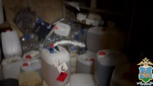 Более 25 кг мефедрона изъяли сотрудники полиции из выявленной в Псковской области нарколаборатории