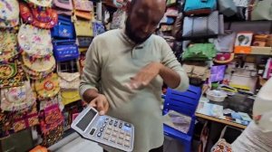 Безудержный шопинг! Отрываемся без мужчин! Серьги! Сумочки! Украшения! Хотим всё! Путтапарти. Индия.