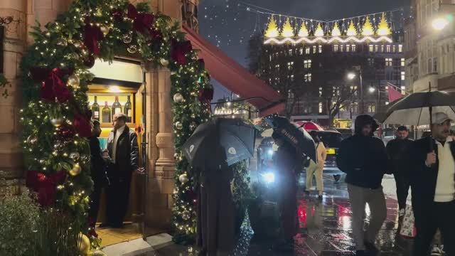 Прогулка под дождем в Лондоне | Лучшие рождественские огни Лондона 2025