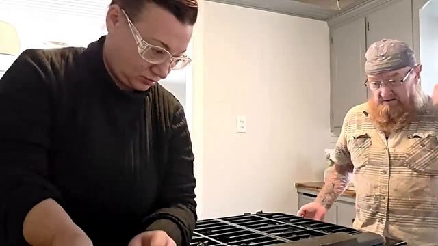 ПРОДАЛА ДОМ ЗА $345000 И ЛИЧНО ОТМЫЛА ПЛИТУ!