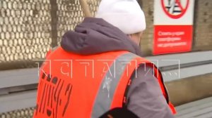 Из за нечищеных перронов на ГЖД человека буквально разорвало на части.mp4