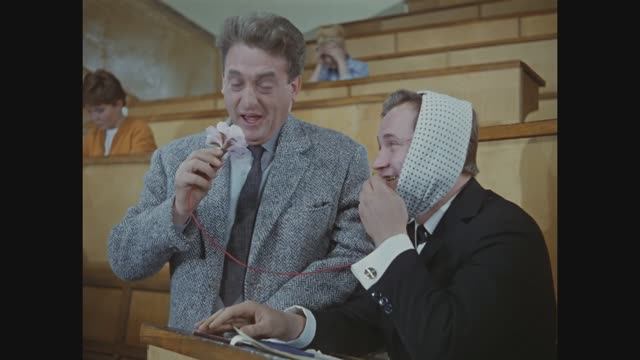 Профессор конечно лопух! Фрагменты из фильма ″Операция «Ы» и другие приключения Шурика″. 1965 г.