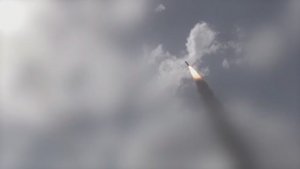 Кадры 17-й волны ударов Ирана по США и Израилю.