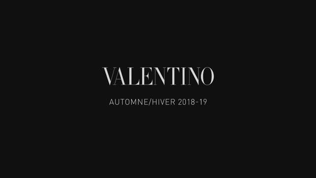 Показ женской коллекции Valentino осень-зима 2018-2019