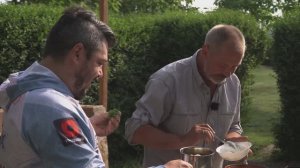 "И РЫБА И МЯСО" Павел Полянцев готовит рыбную солянку.