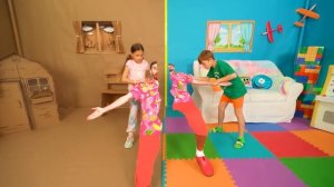 Настя и детский челлендж картонное против цветного