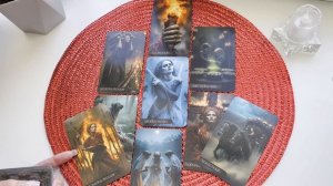 Что у него в жизни происходит? Гадание на Таро