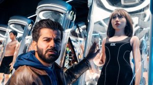 Встретил самого известного робота в Китае, в самом необычном городе на планете.