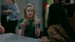 Департамент транспортных средств 10 серия «Горячие девчонки» (сериал, 2025)